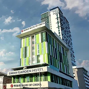 https://swan-garden.hotelsinmalacca.net